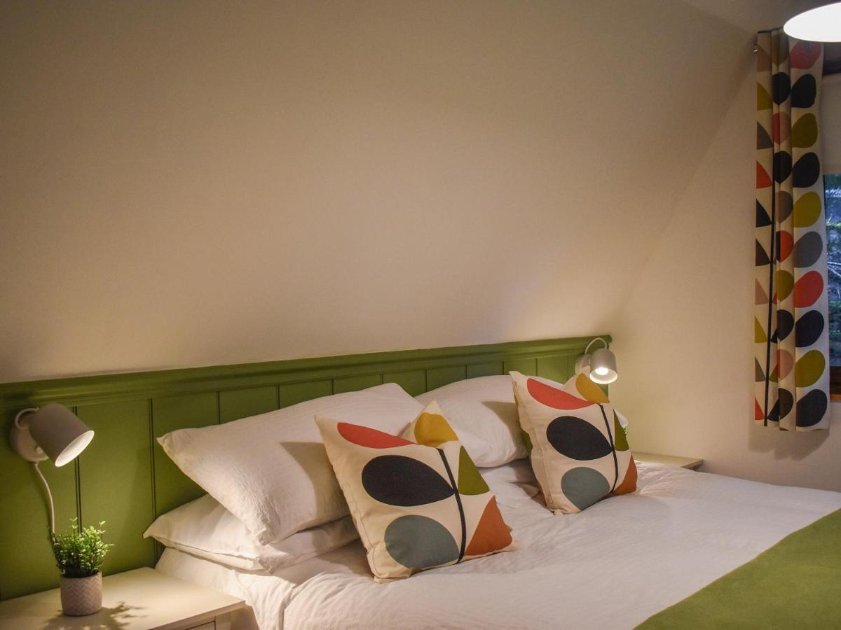Pine Needle Lodge Kilfinnan Εξωτερικό φωτογραφία